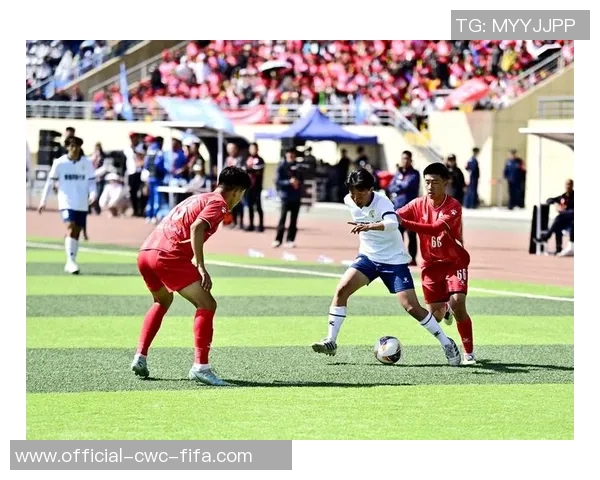 校园足球活动精彩瞬间记录与总结分享 校园足球活动精彩瞬间记录与总结分享